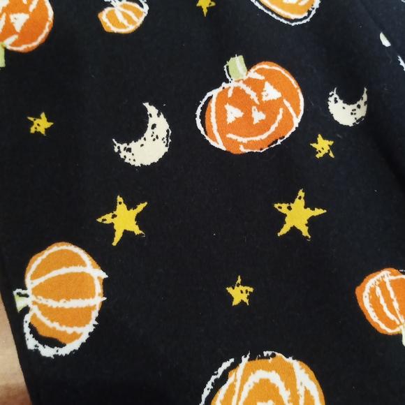 NWT ShoSho Black & Pumpkin Print Fleece Lined Legging Set, 10/12 - Picture 4 of 5